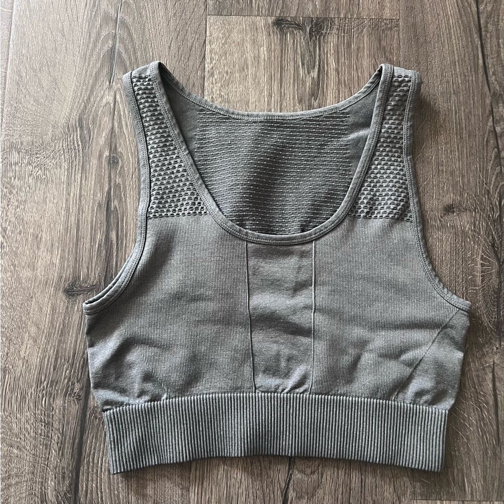 Fabletics Musetta Seamless Sports Bra - Picture 2 of 5